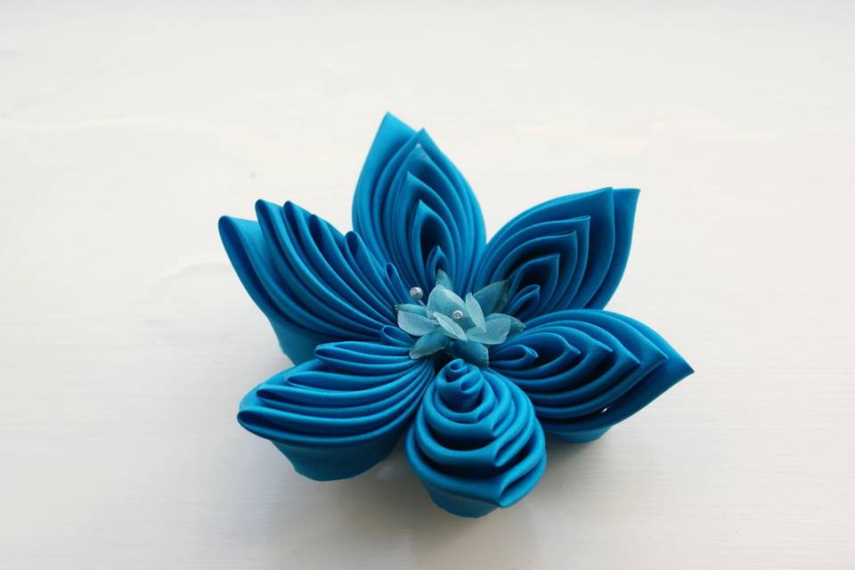 Extra Large Turquoise Silk Kanzashi