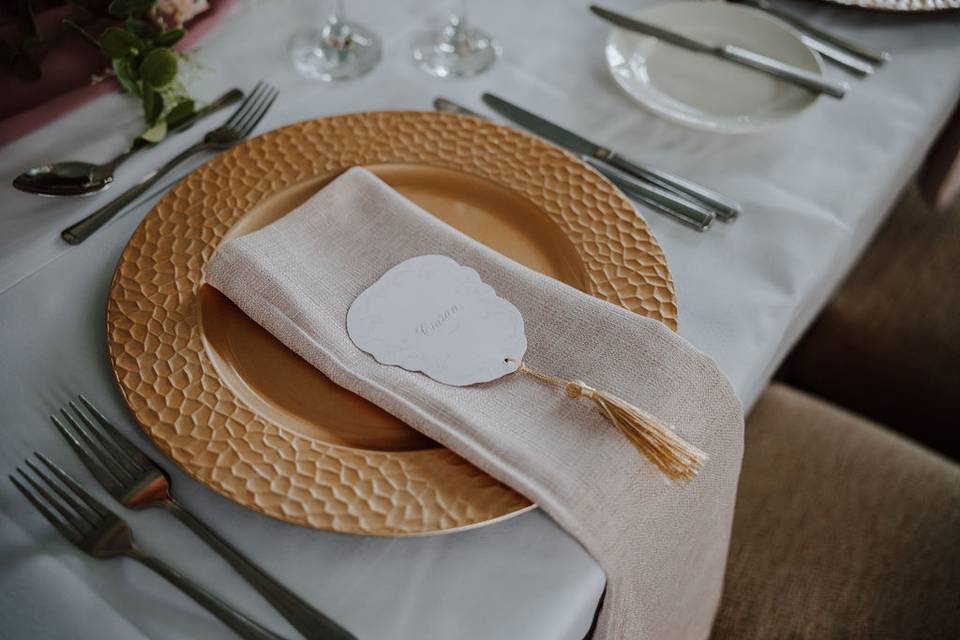 Tassel Place Cards
