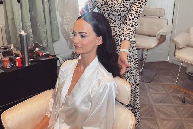 Essential Hair By Sam Davie