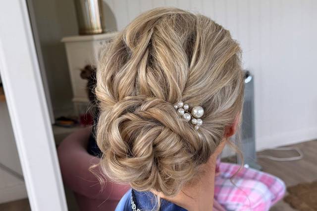 Twisted curls hair up