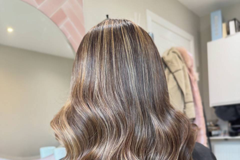 Soft glam waves