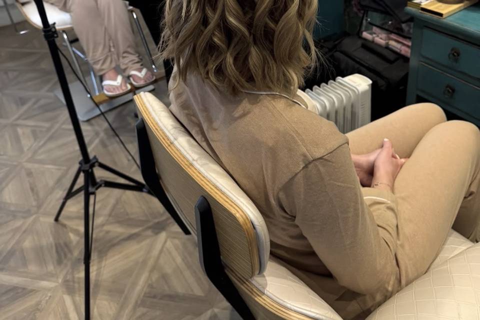 Textured half up with waves