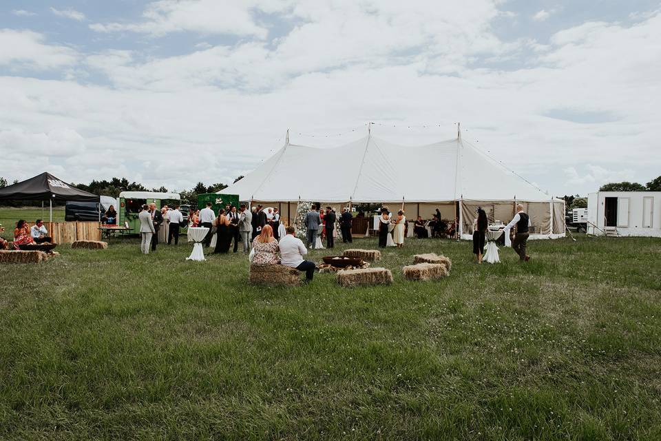 Marquee celebration - www.oxiphotography.co.uk