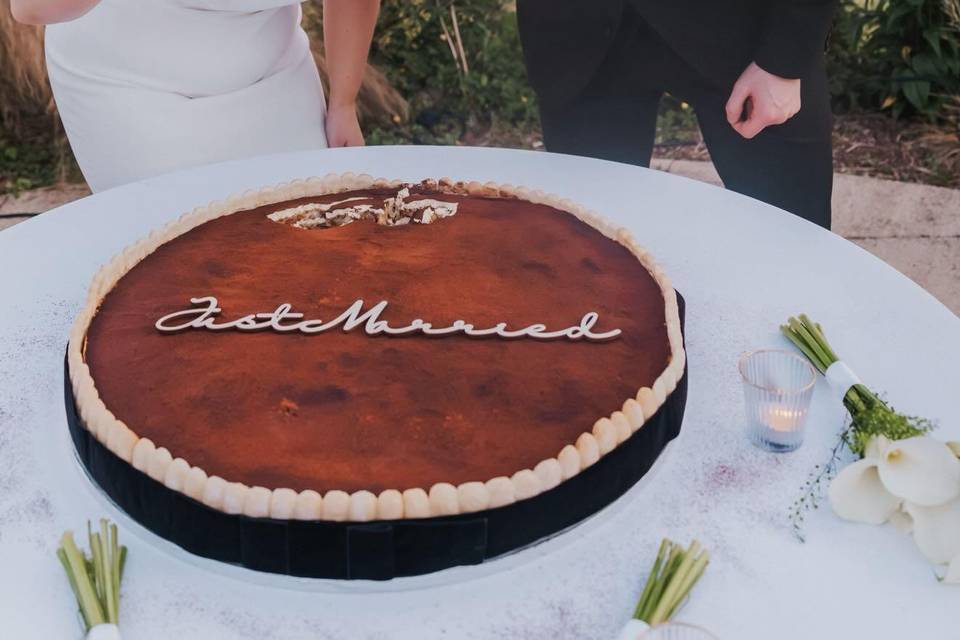 Tiramisu Wedding Cake