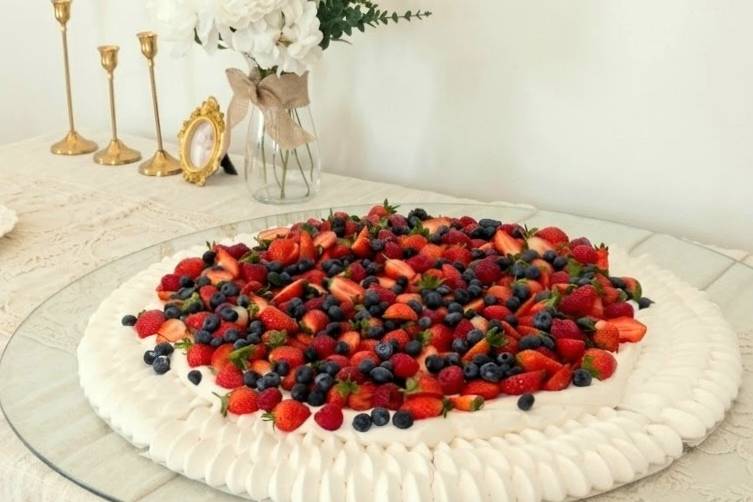 Giant Pavlova Wedding Cake