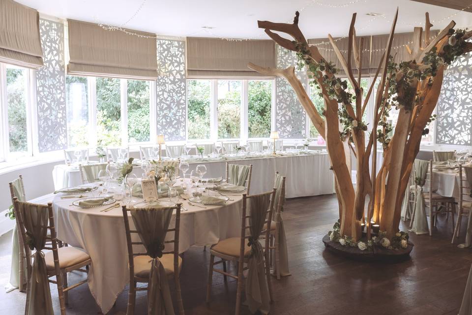 Wedding breakfast tree