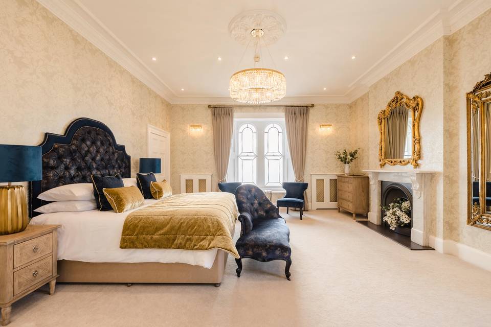 Honeymoon Suite