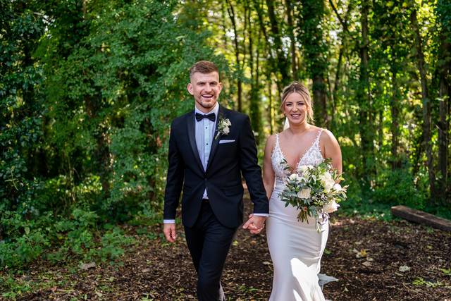 Outdoor Wedding Couple