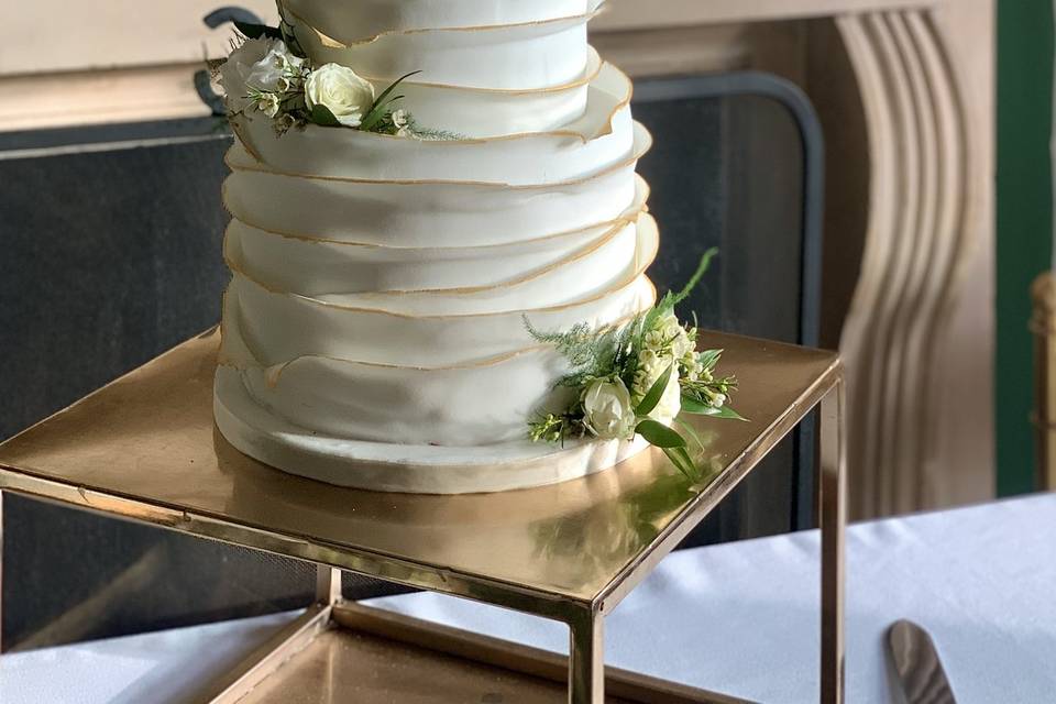 Fondant wedding cake