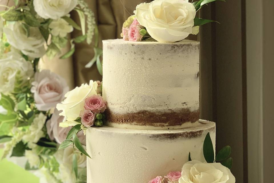 Semi-naked wedding cake