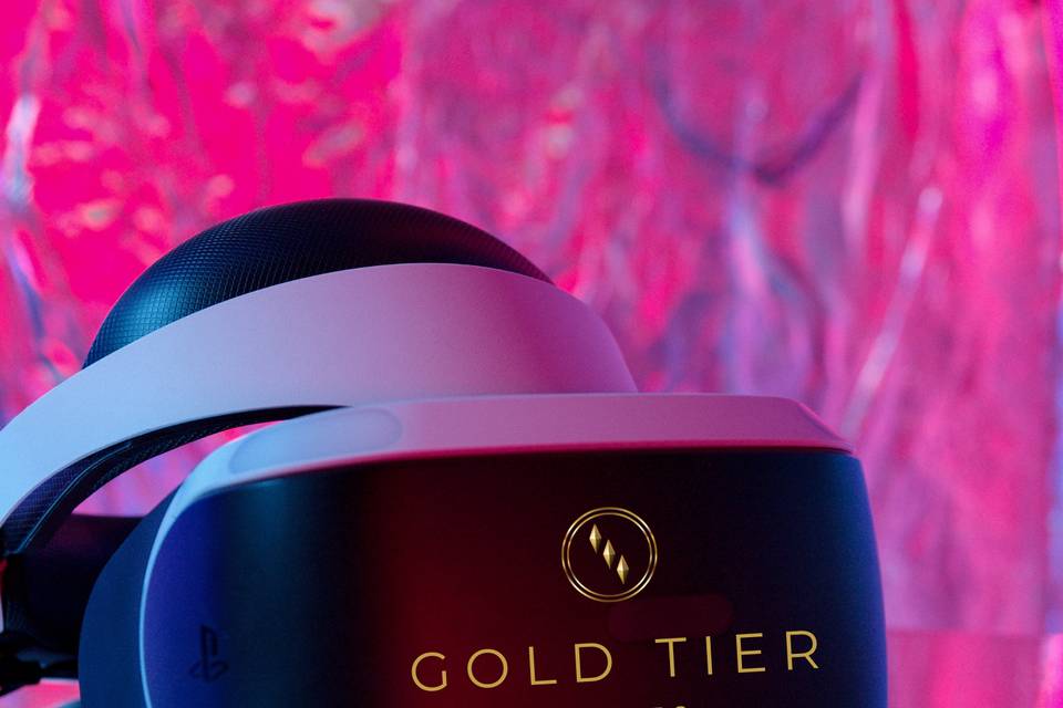 Gold tier vr headset