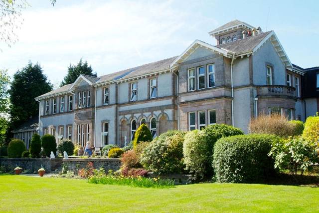 The Rosslea Hall Hotel