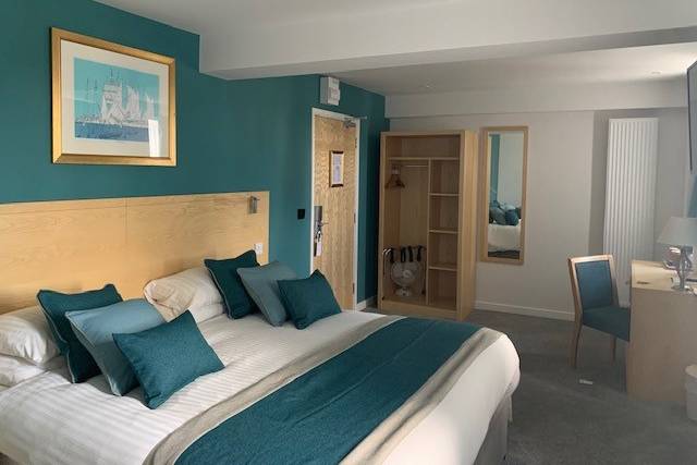 Deluxe Bedroom