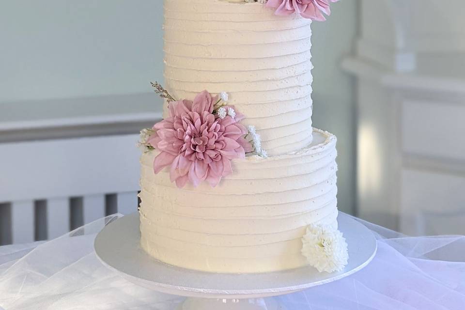 Rustic striped 3-tier cake