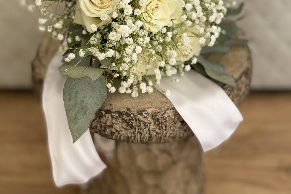 White rose bride bouquet