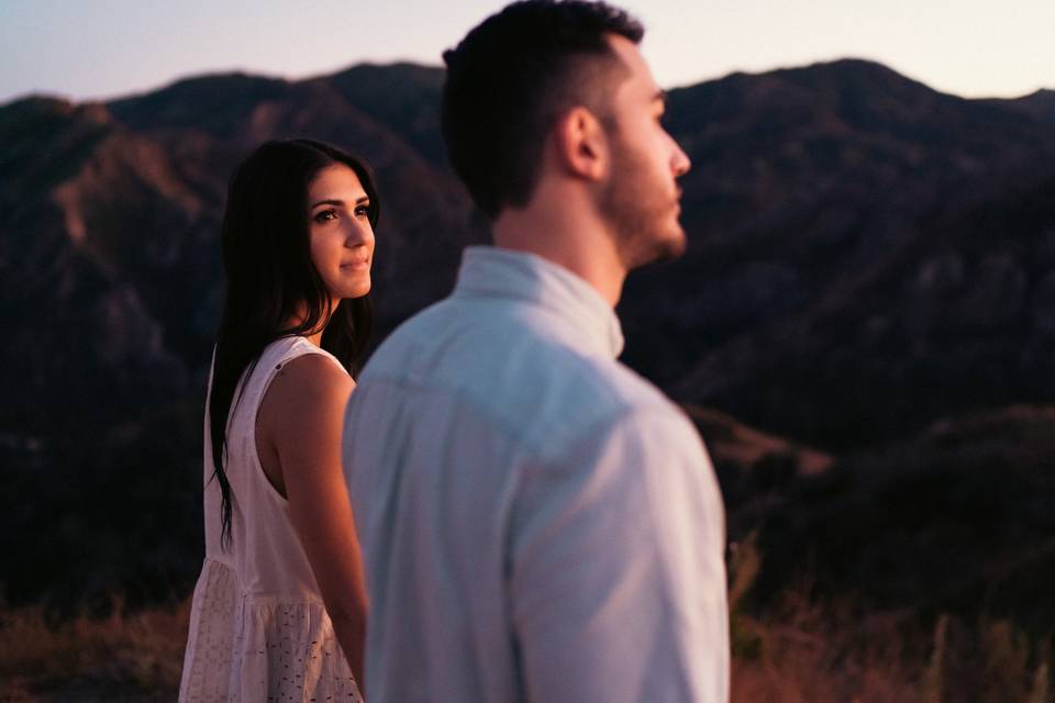 Engagement photo, golden hour