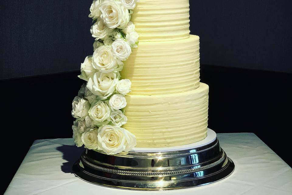 Roses on buttercream