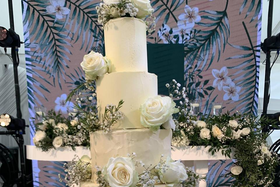 Five tiers buttercream