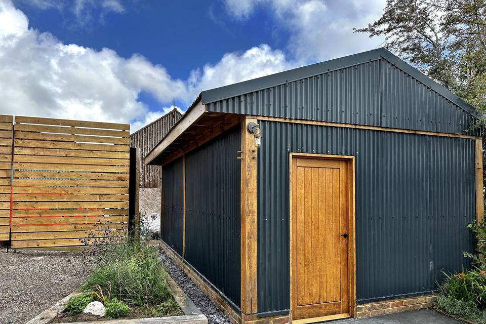 Luxury toilet block