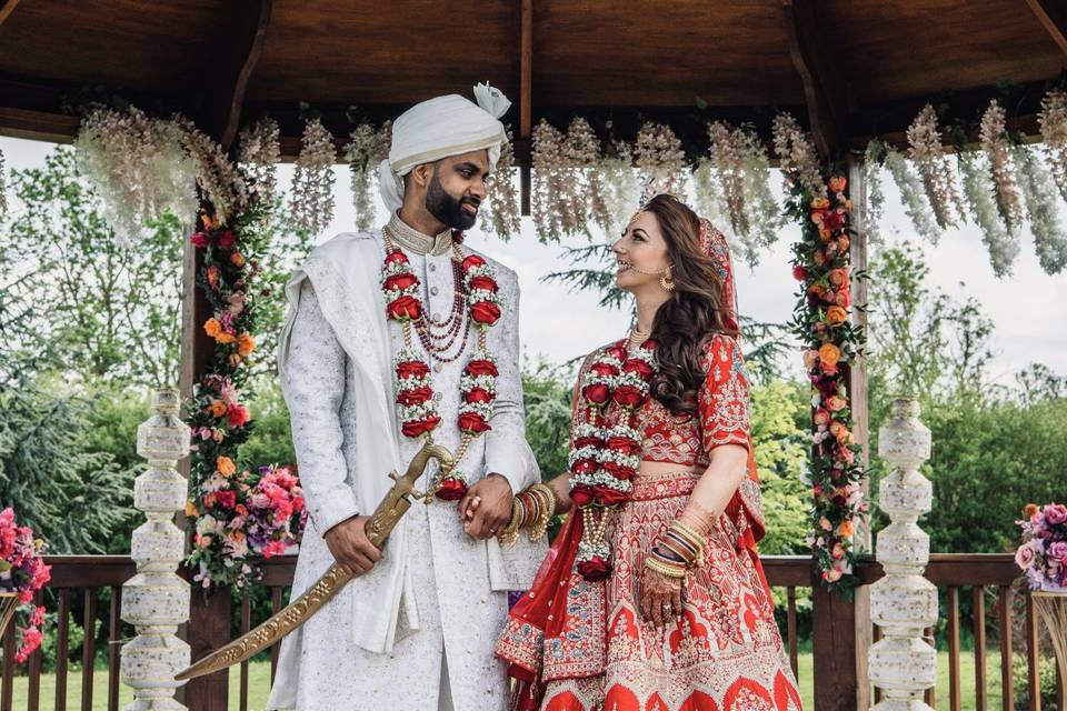 Couple Bandstand