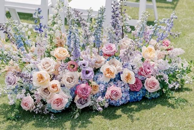 Aisle Meadow arrangement