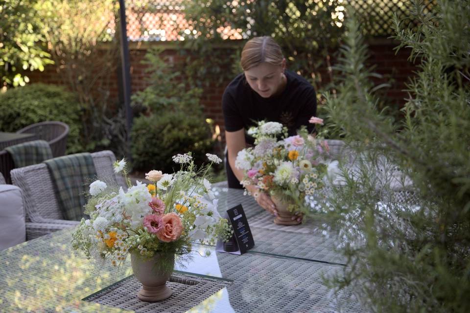 Table arrangement