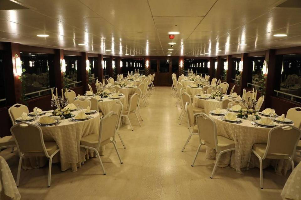Bematur Wedding On The Boat