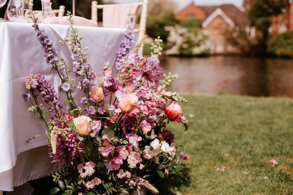 Table arrangement