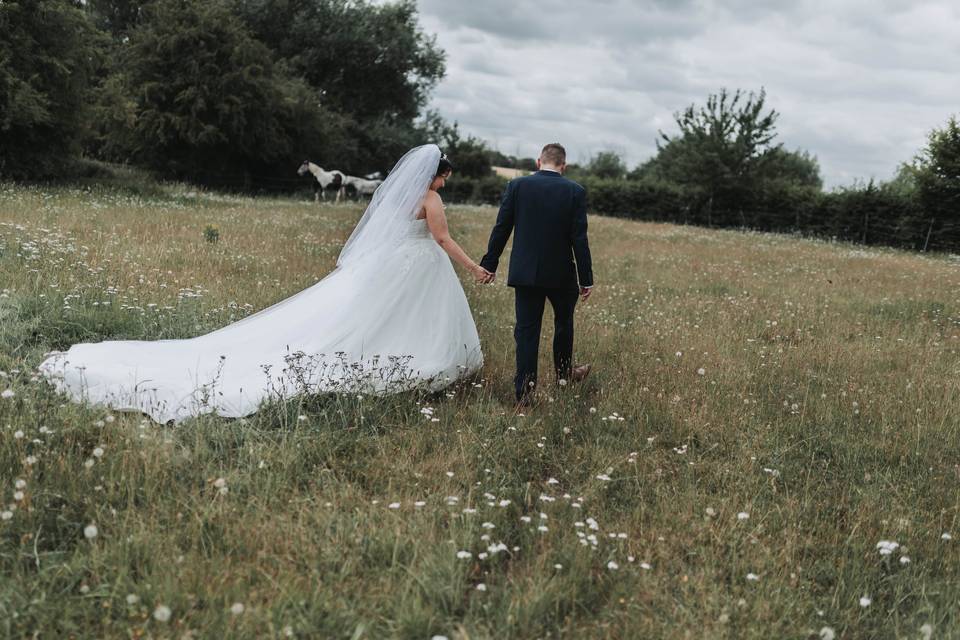 Cotswolds wedding photographer