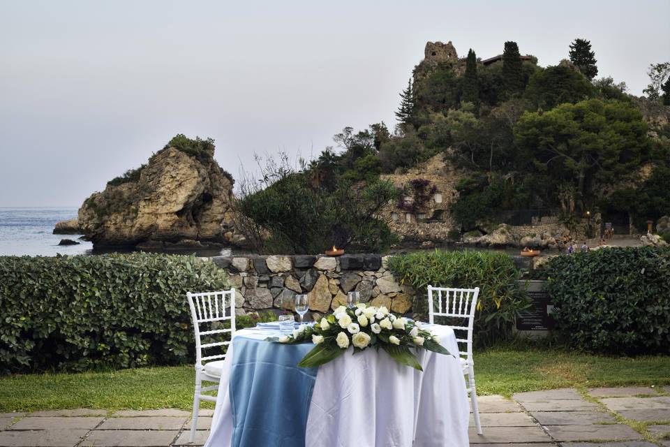 Wedding table with view