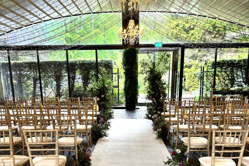 Delamere Manor Aisle