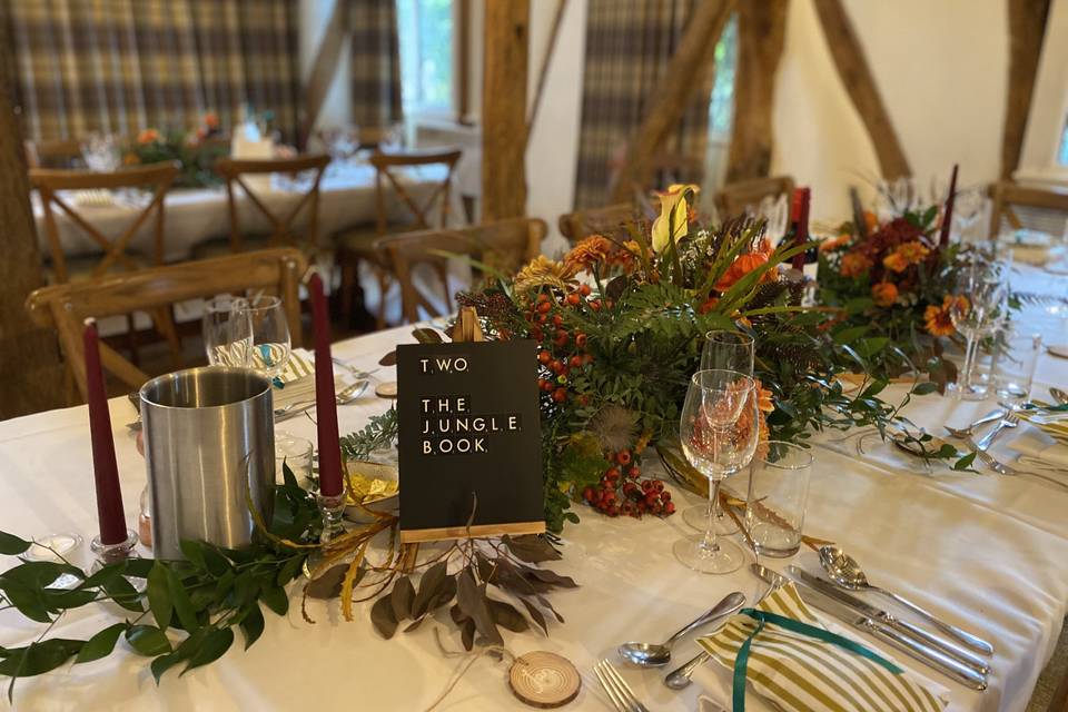 Autumn wedding decor