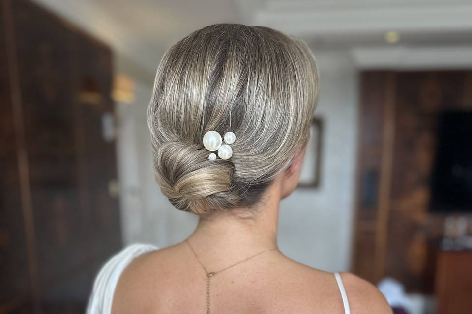 Bridesmaid bun