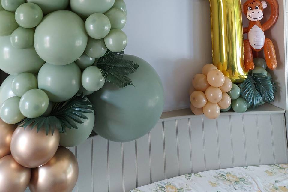 Jungle theme garland