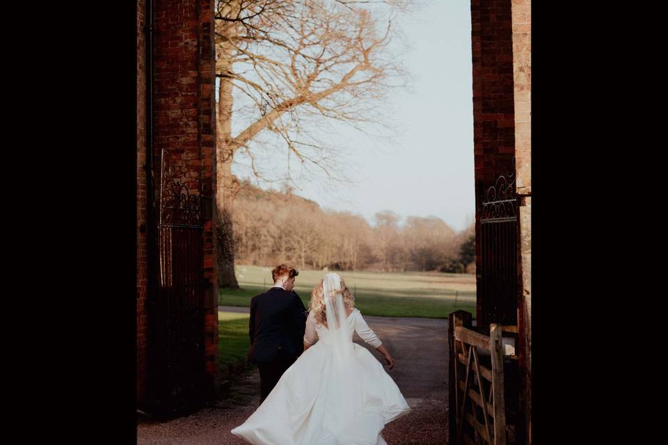 Kiss The Bride Photography