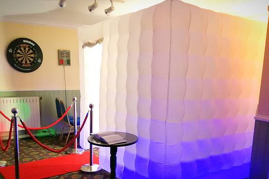 Led inflatable booth