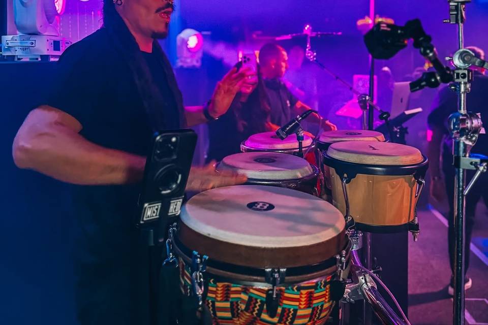 Side percussion