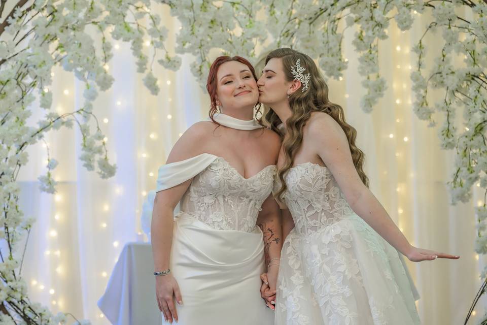 2 beautiful brides, soft glam