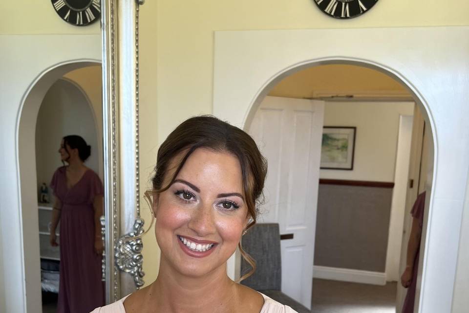 Glowy bridesmaid