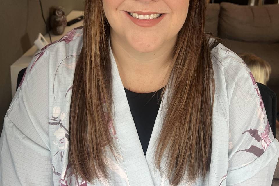 Natural glam bridesmaid
