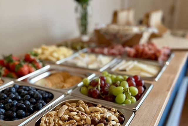 Cart vs Grazing Table