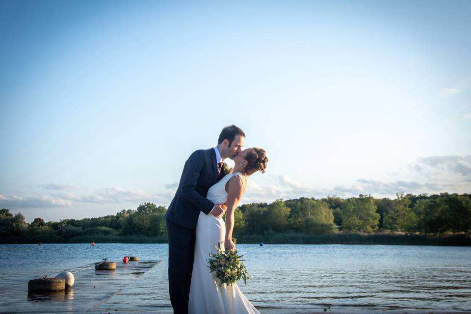 Seaside kiss