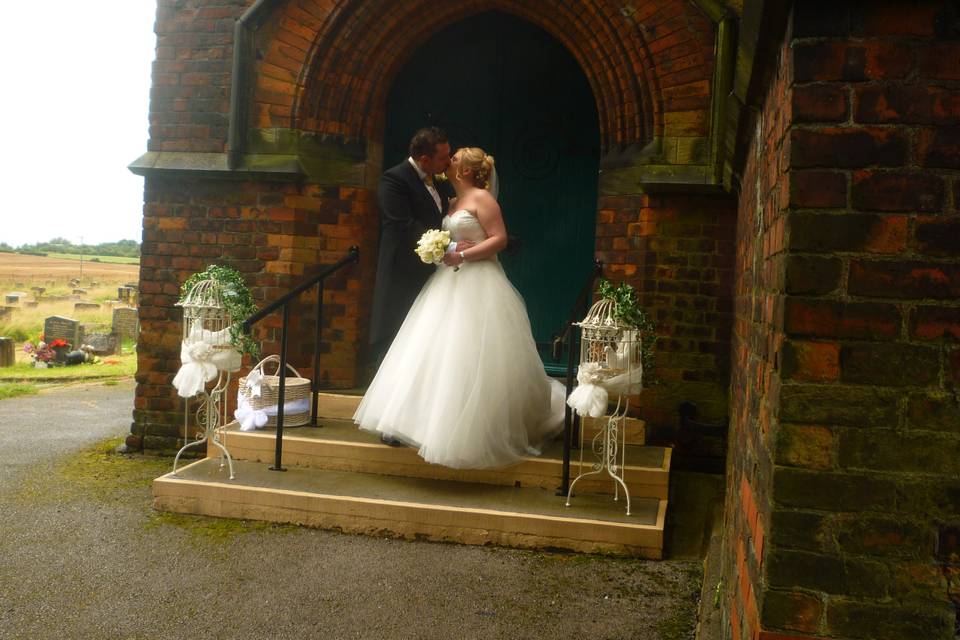 Wedding doves wigan