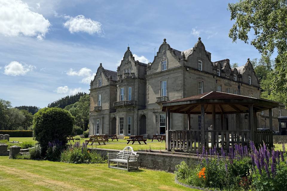Baskerville Hall Hotel