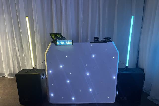 JF & Reed Entertainments