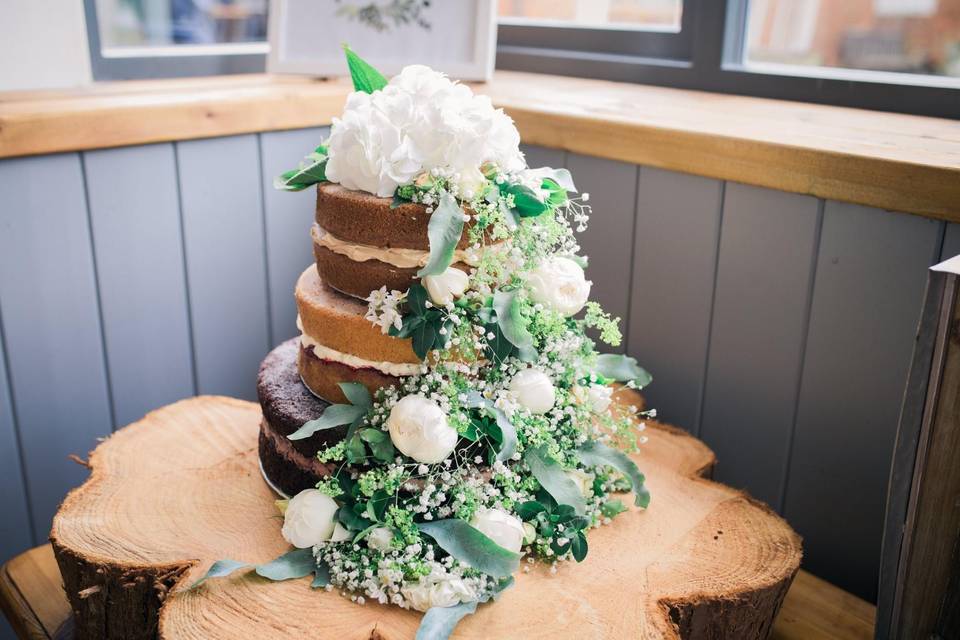 Fresh floral wedding cake
