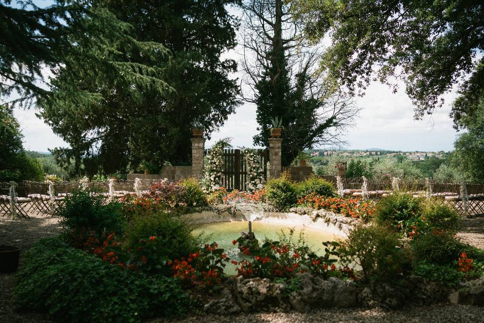 Garden's fountain