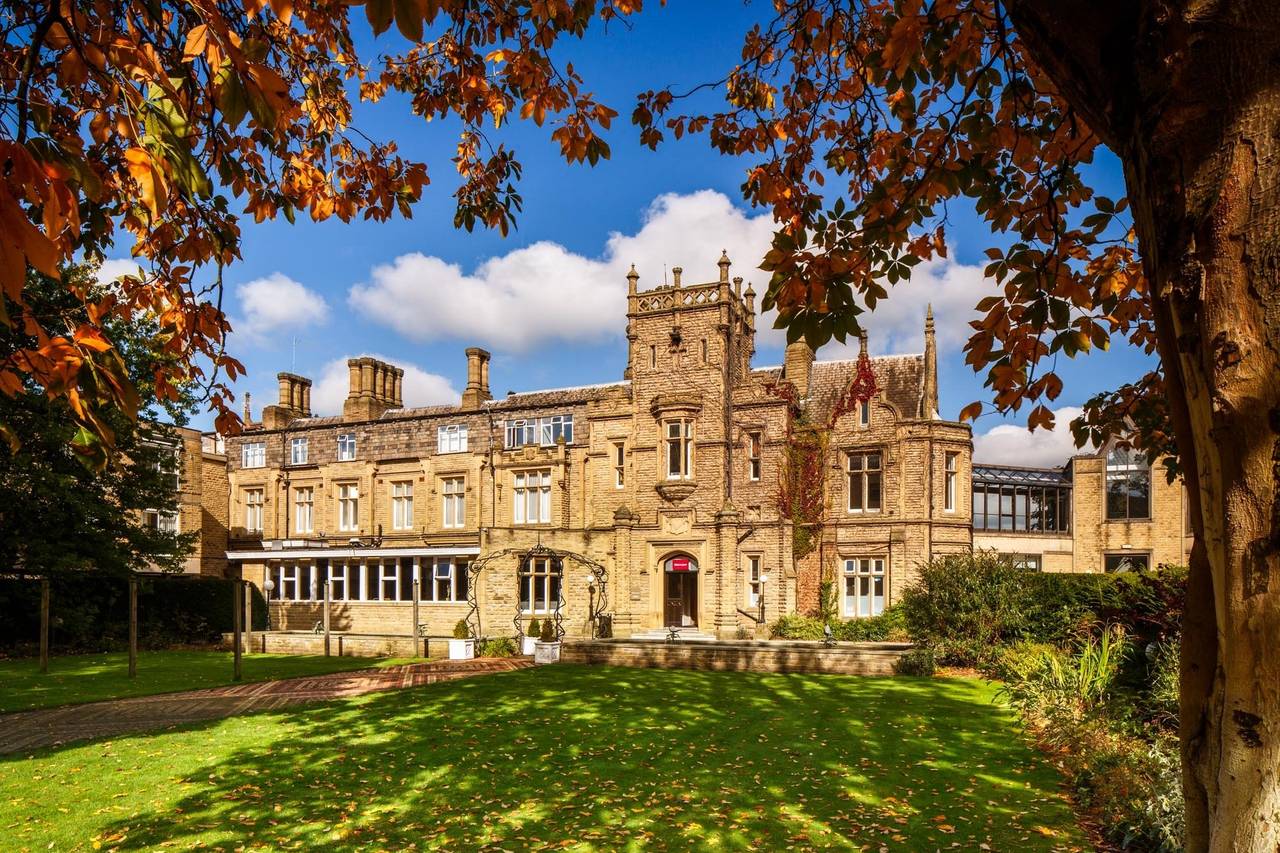 Mercure Bradford, Bankfield Hotel Wedding venue Bingley, West Yorkshire ...