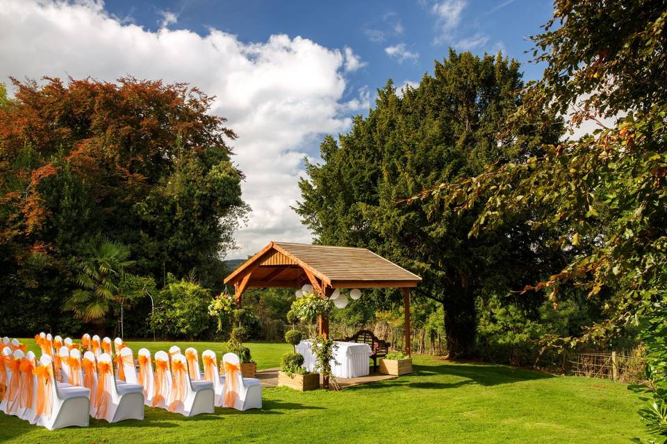 Garden Wedding Ceremonies