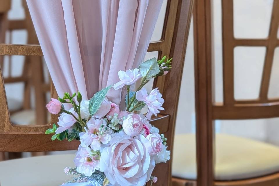 Chair drapes and florals